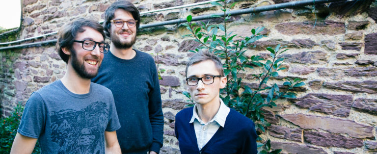 FRAGMENTS en entrevue sur Longueur d'Ondes N° 77 - photo HD Denoual Coatleven