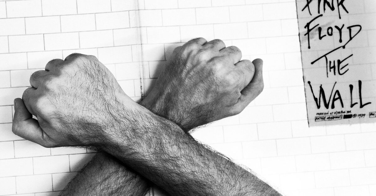 "Hands" ! de Christine Foulon - Longueur d'Ondes