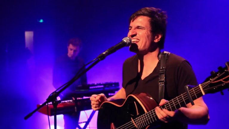 Poncet, "Elise Lucet" sur Longueur d'Ondes