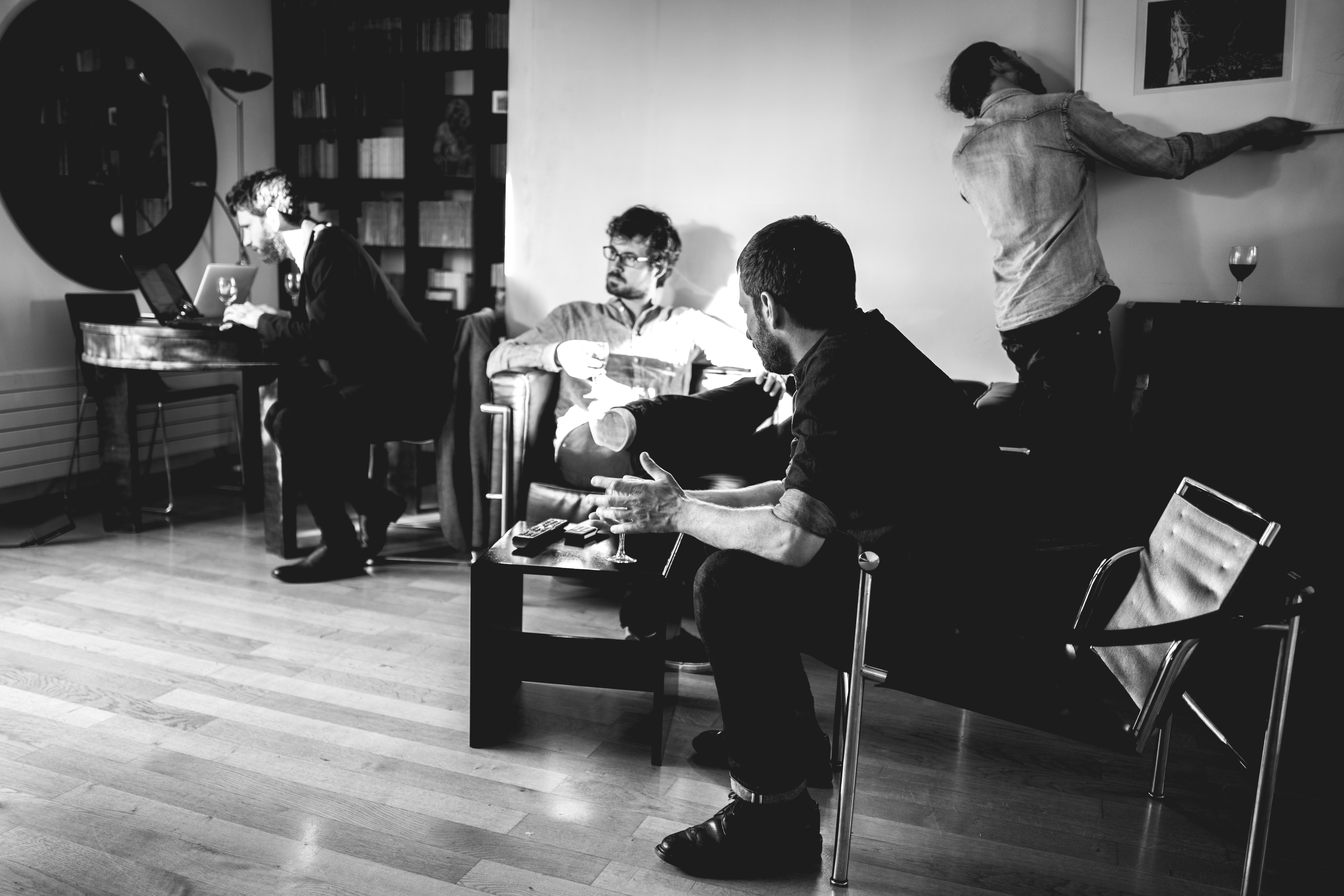 Les lignes droites en entrevue sur Longueur d'Ondes