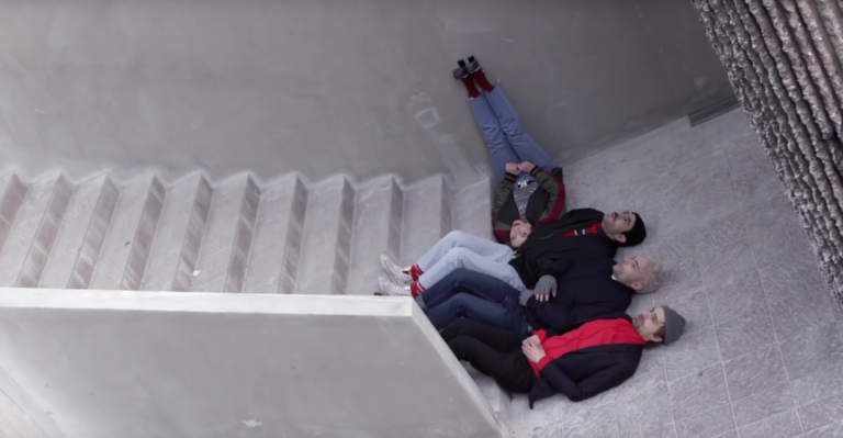 Therapie TAXI, “Coma Idyllique” sur Longueur d'Ondes