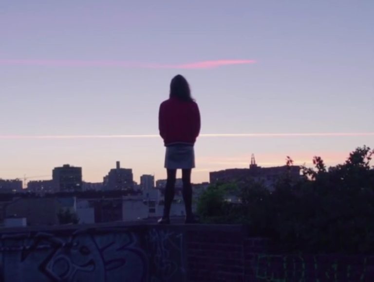 Caesaria, “Wavin' Goodbye” sur Longueur d'Ondes