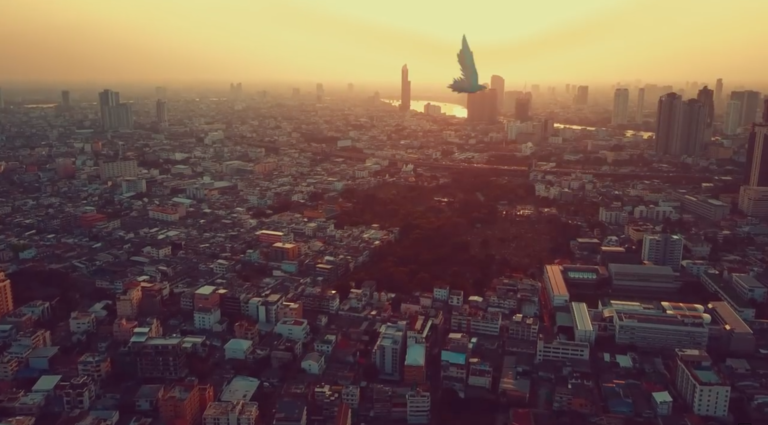 Douchka, son clip “Sunday morning” sur Longueur d'Ondes