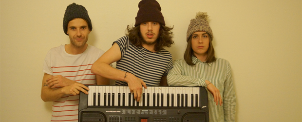 Amour Poubelle Mat Revault - Longueur d'Ondes