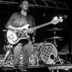 Pogo car crash control ©Carolyn C @Black Bass - Longueur d'Ondes