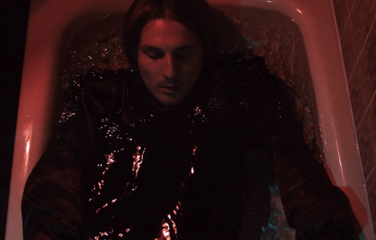Levitation Free, leur clip “Paranoïa” sur Longueur d'Ondes