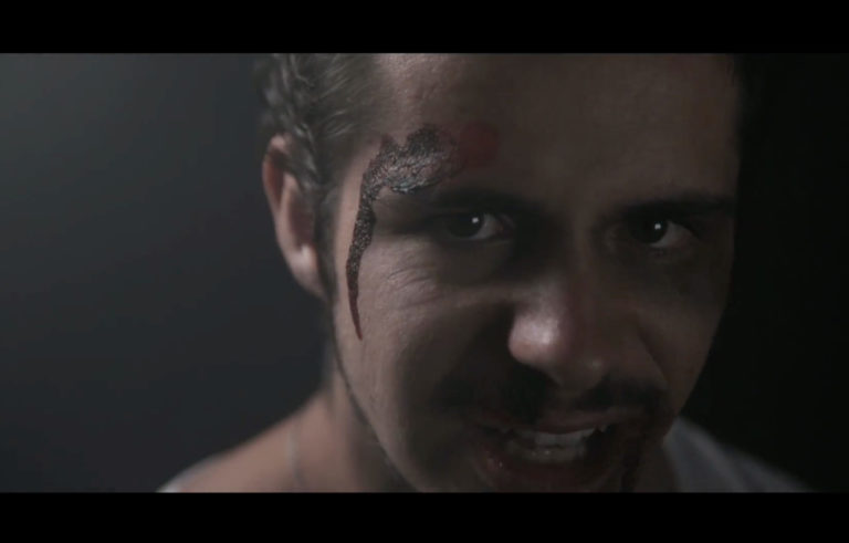 Lombre, son clip “Discrimine” sur Longueur d'Ondes