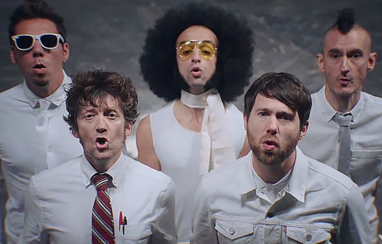 General Elektriks, leur clip “Different blue” sur Longueur d'Ondes