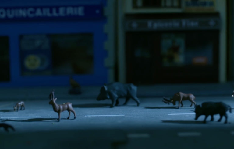 Jean-Louis Murat, son clip "Travaux sur la N89” sur Longueur d'Ondes