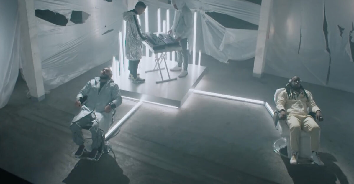 Medine, son clip “Bataclan” sur Longueur d'Ondes