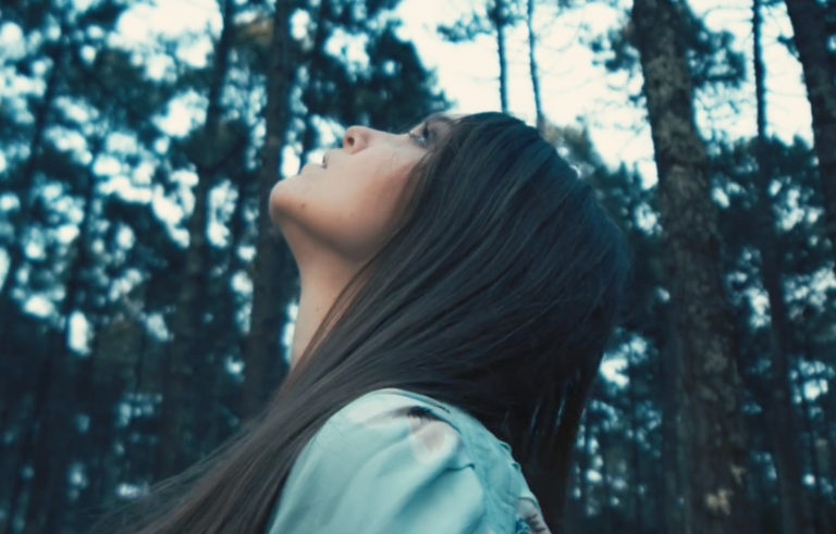 Varsovie, leur clip “Le lac” en EXCLU sur Longueur d'Ondes