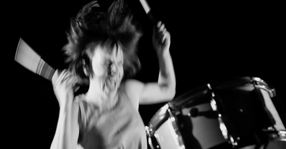This will destroy your ears, “Disabled memory” en EXCLU Longueur d'Ondes