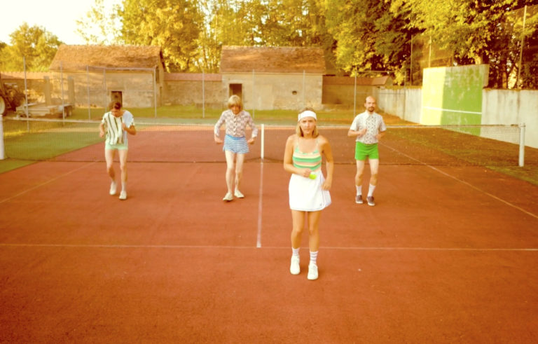 Sophie Le Cam, son clip “Sujet limite” sur Longueur d'Ondes