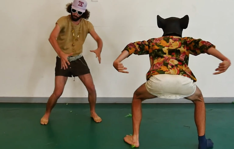 UltraMoule, leur clip “Bouge ton boule” sur Longueur d'Ondes