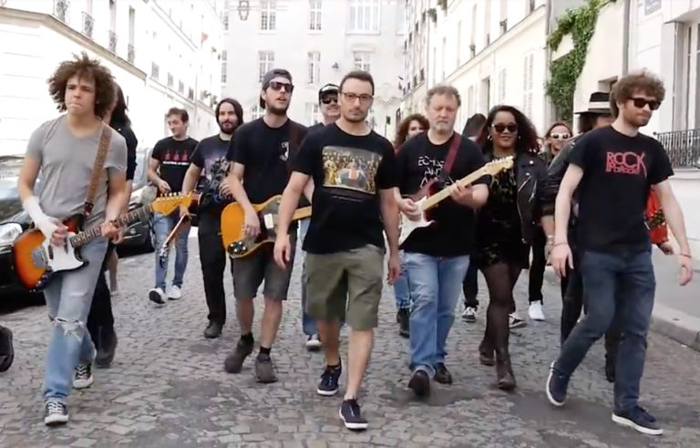 Le clip “Walking on the streets” en EXCLU Longueur d'Ondes