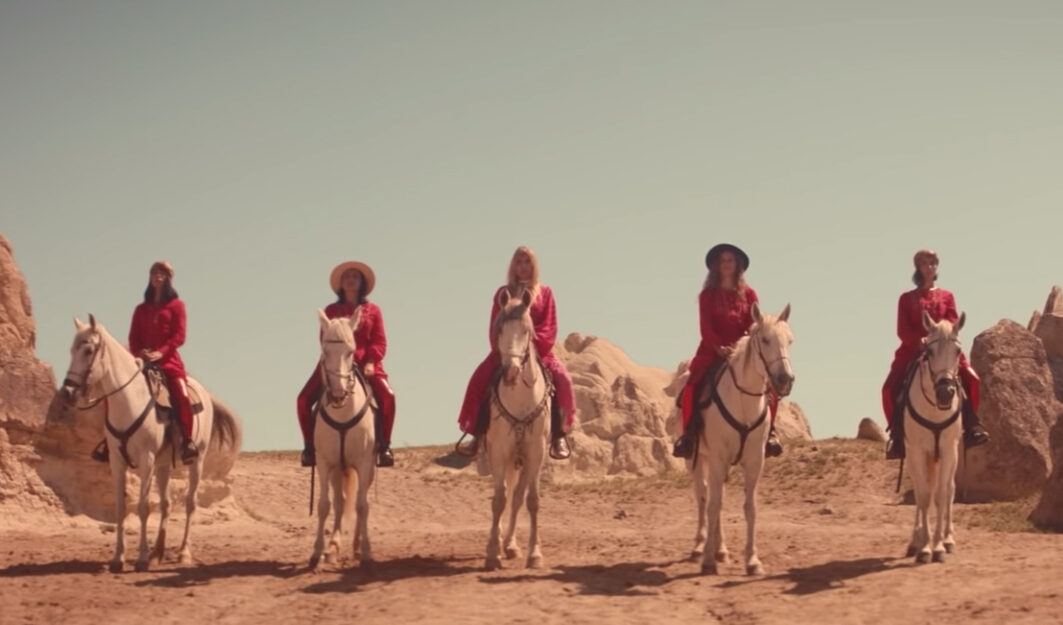 Cats On Trees, leur clip “Blue” sur Longueur d'Ondes