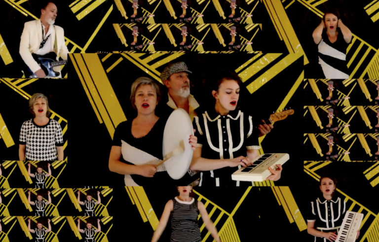 SuperBravo, leurs clips “Nos heures” et “Rickenbacker” en EXCLU sur L.O.
