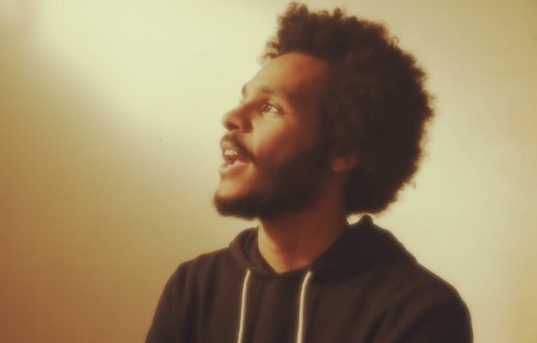 Yudimah, son clip “Run it” sur Longueur d'Ondes