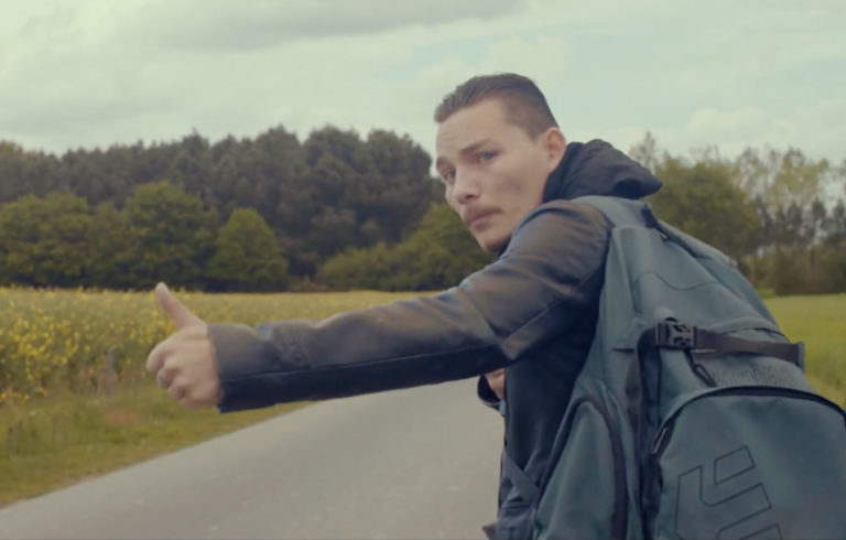 VAPA, son clip “Erreurs acceptées” sur Longueur d'Ondes