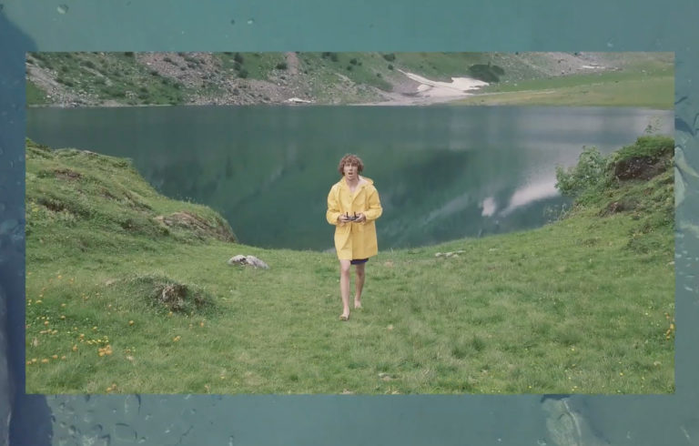 One Sentence. Supervisor, leur clip “Acedia” sur Longueur d'Ondes