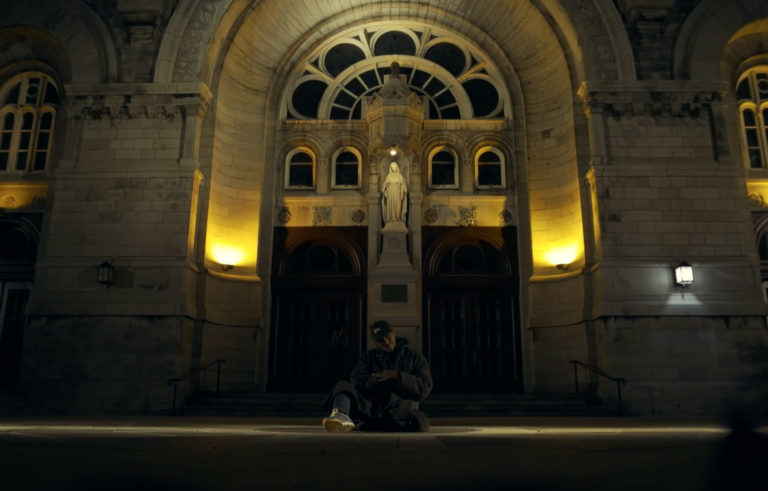 Bernard Adamus, son clip “Fuck you mon amour” sur Longueur d'Ondes