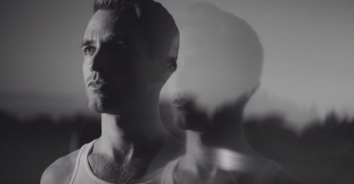 Chris Garneau, son clip “Little while” sur Longueur d'Ondes