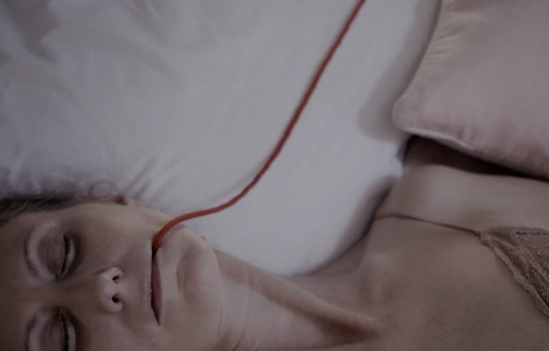 Siska, son clip “When U leave it” sur Longueur d'Ondes