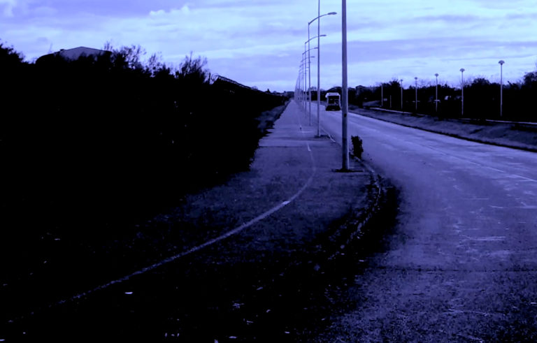 Bertrand Betsch, son clip “Le bus 51” en EXCLU sur Longueur d'Ondes