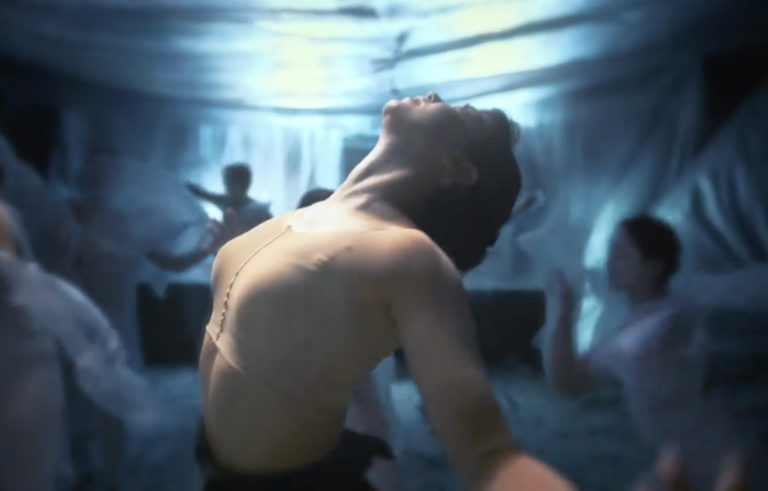 Bungalow Depression, leur clip “The whirl” sur Longueur d'Ondes