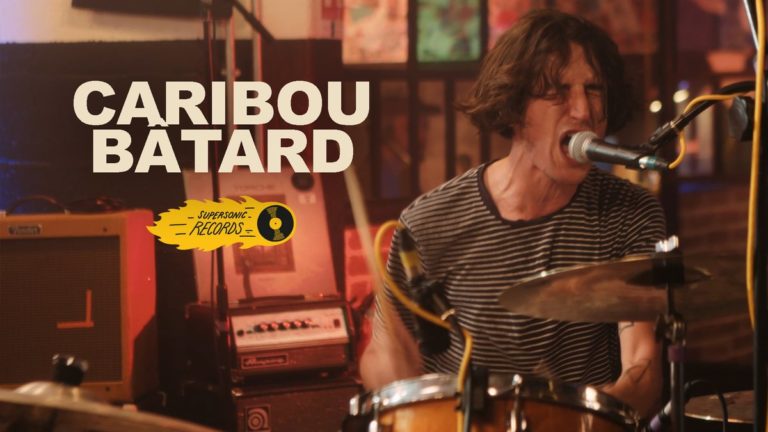 Caribou Bâtard, leur clip “Write shit // Houmous” sur Longueur d’Ondes