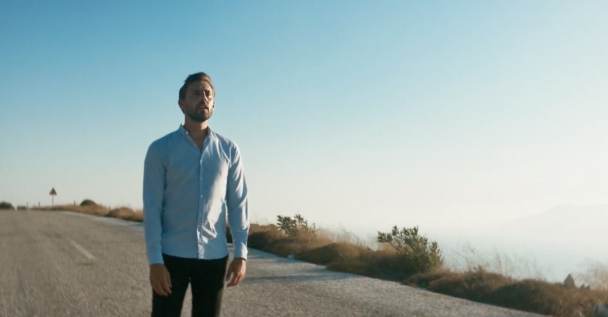 TÉO M, son clip “Rêves noyés” en EXCLU sur Longueur d'Ondes