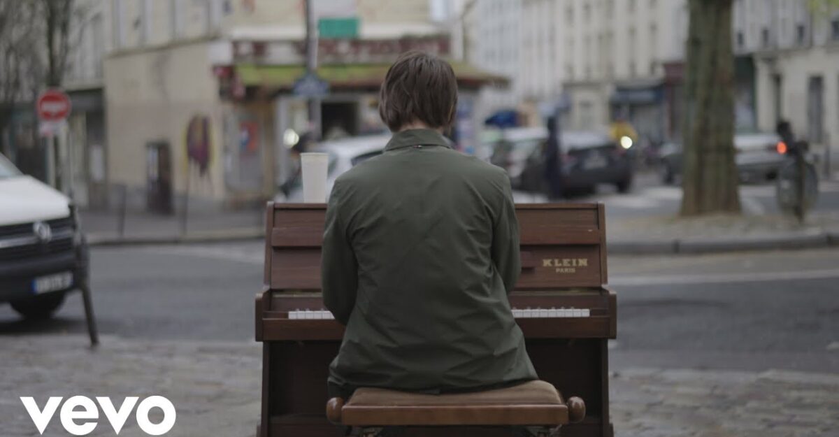 alban-claudin-It's a long way to happiness