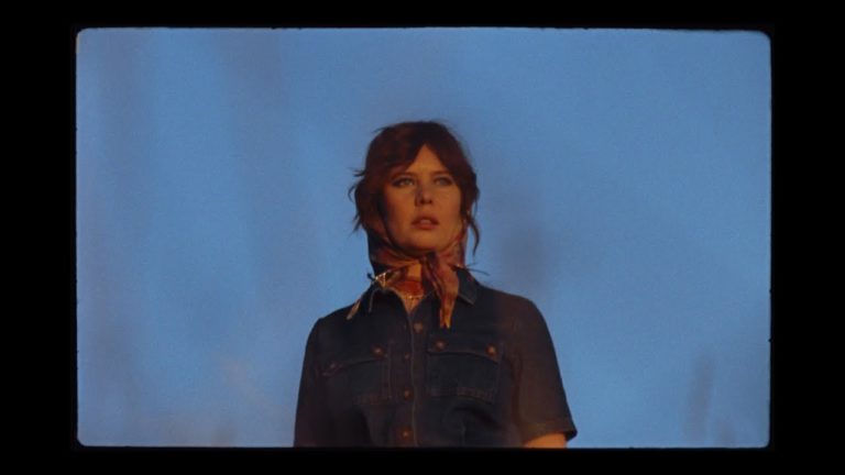 Soleil Bleu, leur clip “Alma Page” sur Longueur d’Ondes