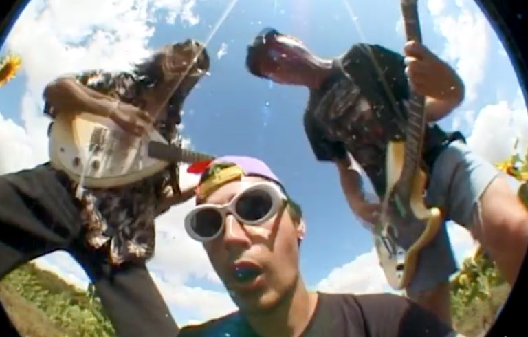 Dye Crap, leur clip “Cooloroonie” en EXCLU sur Longueur d'Ondes
