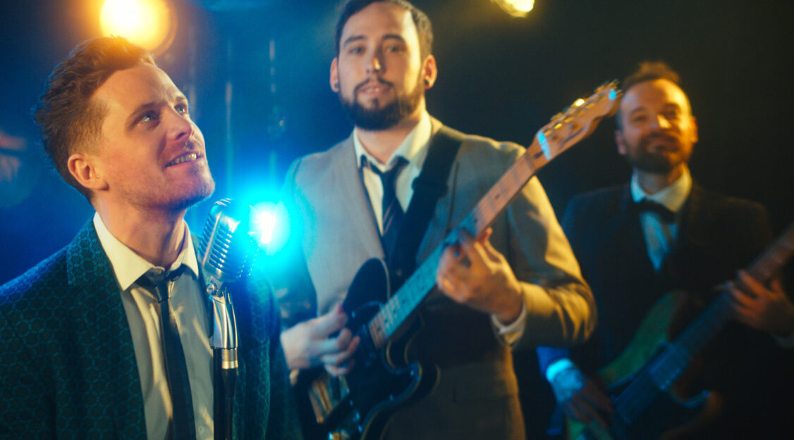 Flakes, leur clip “Keep going” en EXCLU sur Longueur d'Ondes