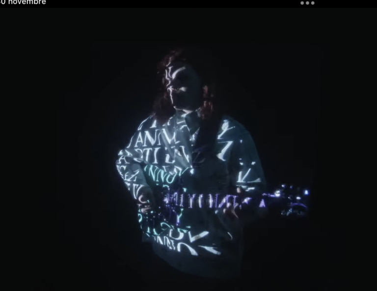 Siz, son clip "From the sea to your mind" sur Longueur d'Ondes