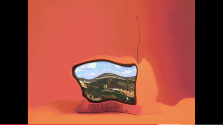 April on mars, leur clip "Plastic urban skies" sur Longueur d'Ondes