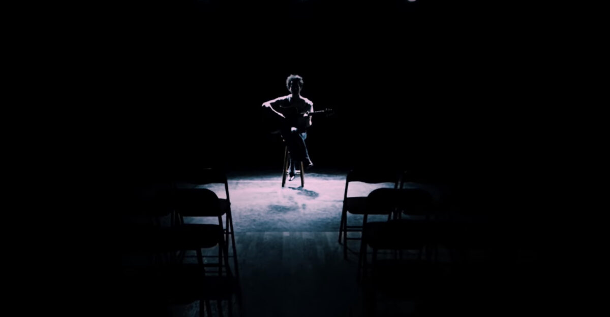 Rodrigue, son clip "Qu'ils (c)rêvent" sur Longueur d'Ondes
