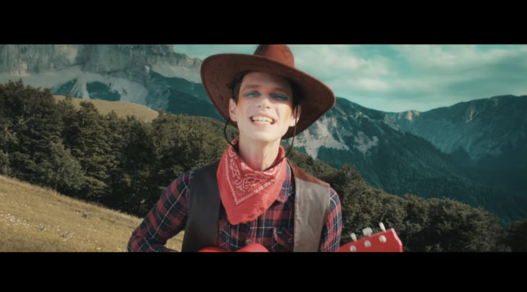 Tiny Shuttle, leur clip "21 kids" est sur Longueur d'Ondes