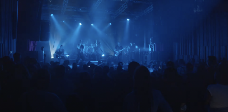Uncomfortable Knowledge, leur clip "Colors" en live sur Longueur d'Ondes.