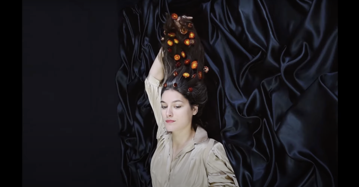 Claire Days, son clip ”Fall Asleep” sur Longueur d'Ondes